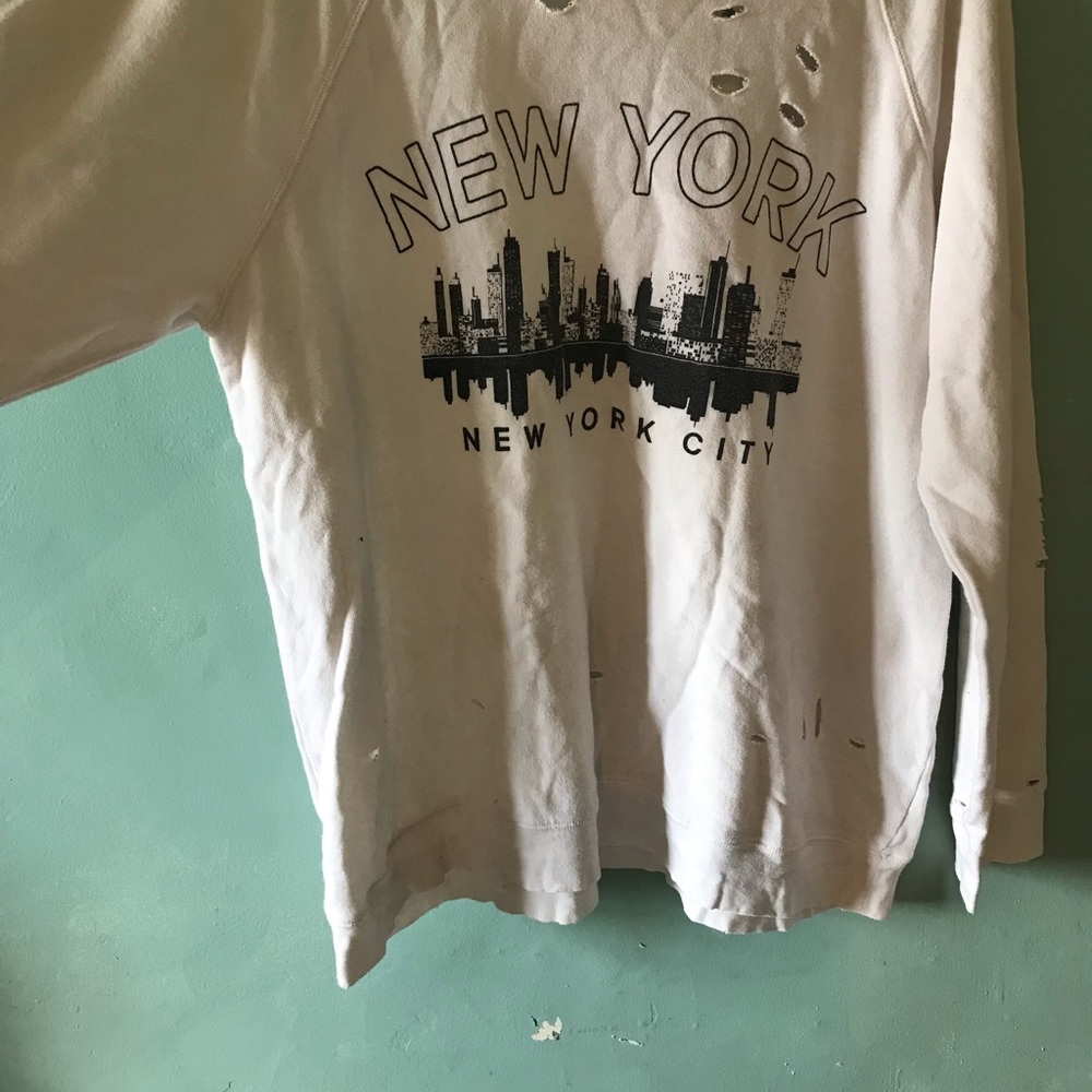 Forever 21 White New York Graphic Distressed Pullover - Picture 4 of 5